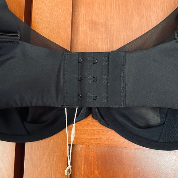 Skims Bra No Show Molded Unlined Demi Onyx Black Size 38DDD (38F) NEW - Picture 4 of 8